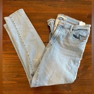 Levi high rise skinny jean- ankle length